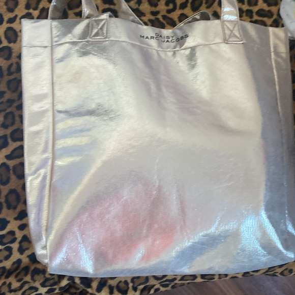 Pre owned Daisy Marc Jacobs Metallic Gold Tote Bag - Picture 6 of 12